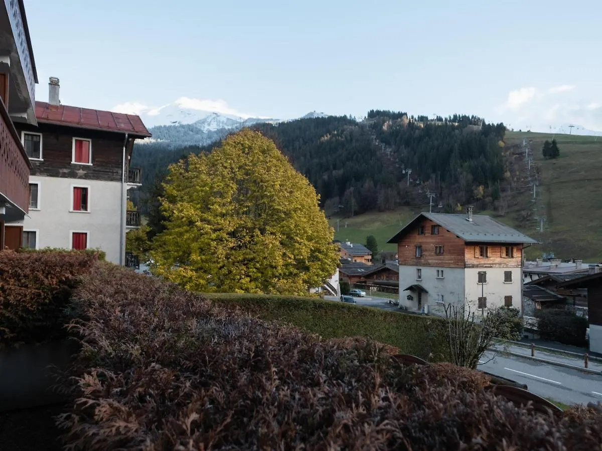 Charmant 2 Pieces, 4 Pers, Proche Pistes Et Commerces Avec Garage A La Clusaz - Fr-1-304-281 Apartman